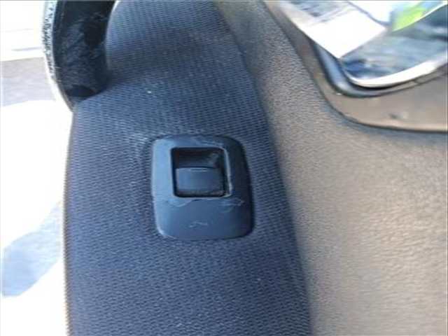 Foto 1ª: Botonera Elevalunas Nissan Qashqai 2.0 DCI 150CV 110KW [M1D,M9R] (2010)