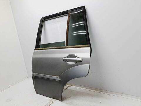 Foto 3ª: Puerta Trasera Izquierda Hyundai Terracan 2.5 TCI 101CV 74KW [D4BH] (2001)