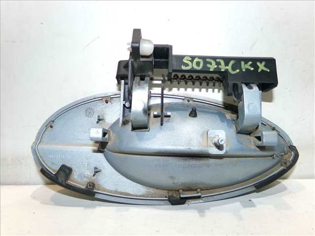Foto 2ª: Maneta Exterior Trasera Izquierda Citroen C5 2.0 HDI 2001-2004 [RHZ] (2003)