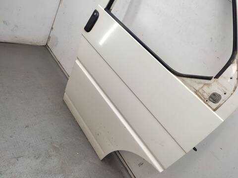 Foto 2ª: Puerta Delantera Derecha Volkswagen Transporter 2.5 TDI 88CV 65KW FURGONETA [AJT] (2001)