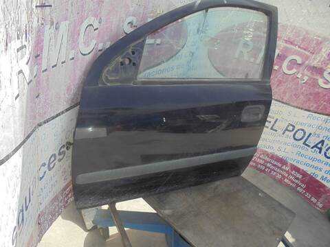 Foto 2ª: Puerta Delantera Izquierda Opel Astra CLUB BERLINA 84CV 62KW [Z16SE] (2004)