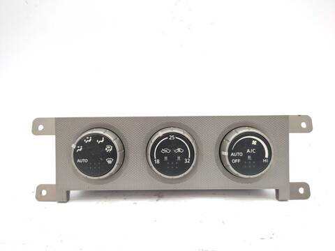 Foto 1ª: Mando Climatizador Nissan Patrol 3.0 DTI 160CV 118KW [ZD30] (2007)