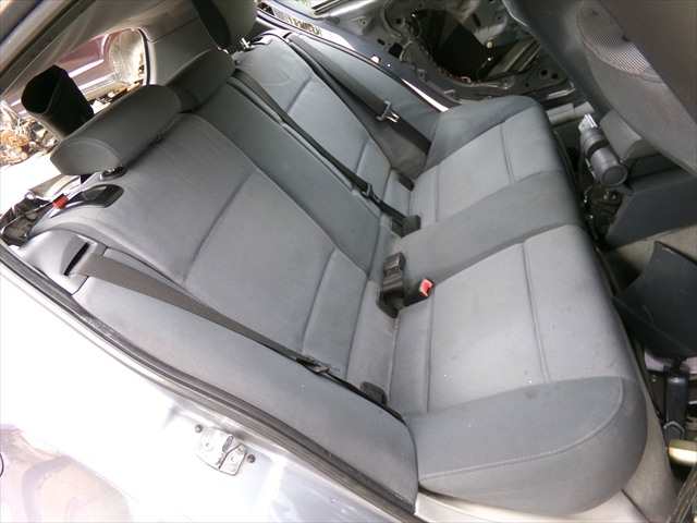 Foto 2ª: Asientos Traseros Bmw Serie 1 120 2.0 D E87,2004-2013 [204D4] (2005)