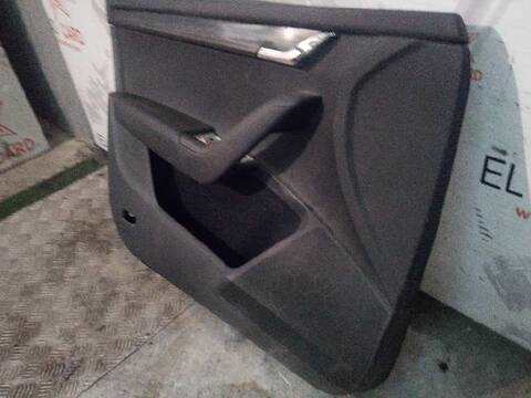 Foto 3ª: Tapizados Cartoneras Skoda Octavia SCOUT 4X4 150CV 110KW [CRM] (2017)