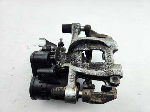 Foto 2ª: Pedal Embrague Bmw Serie 2 215 218I COUPE 136CV 100KW [B38A15F] (2023)