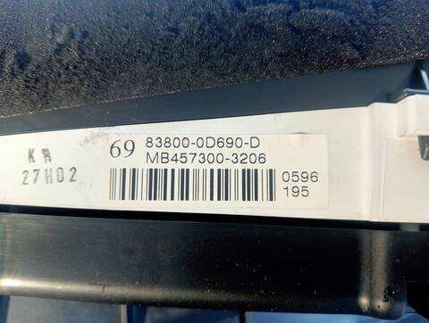 Foto 3ª: Cuadro de Instrumentos Toyota Yaris 1.4 TD CAT 90CV (2009)