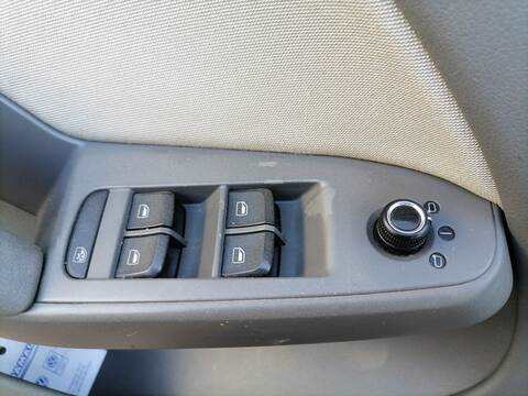 Botonera Elevalunas Audi A5 2.0 TDI 105KW) 143CV