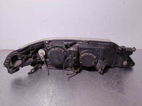 Foto 4ª: Faro Izquierdo Renault Laguna AUTHENTIQUE 120CV 88KW [F9Q C7] (2001)