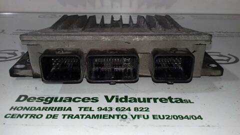 Foto 2ª: Centralita Motor ECU Renault Clio 1.5 DCI DIESEL 65CV 48KW [K9K A7] (2002)