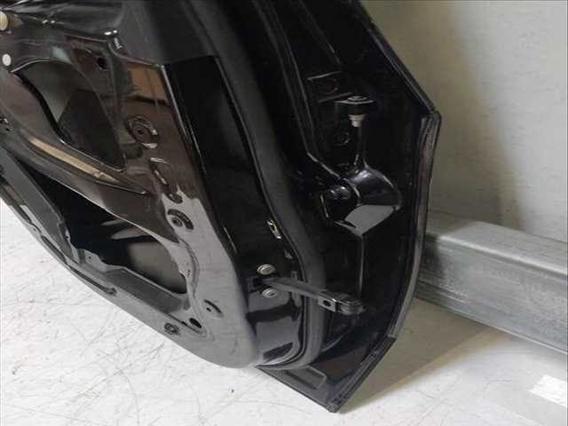 Foto 3ª: Puerta Trasera Izquierda Bmw X5 235 CV 173KW [M57D30 M57 M57D30O2 306D3] (2008)