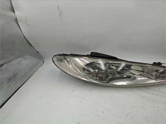 Foto 2ª: Faro Derecho Peugeot 206 1.6 CC [1.6 LTR. - 80 KW 16V CAT (NFU - TU5JP4)] [NFU / TU5JP4]