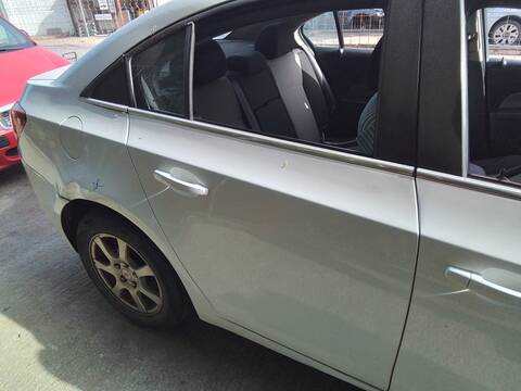 Foto 2ª: Puerta Trasera Derecha Chevrolet Cruze 2.0 DIESEL CAT 163CV 120KW [Z20D1] (2011)