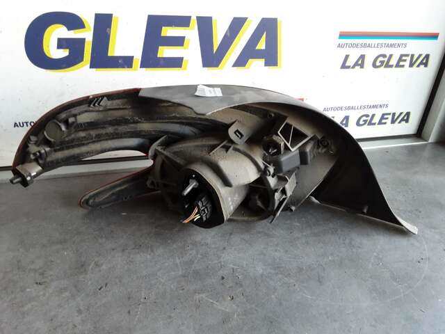 Foto 2ª: Piloto Trasero Derecho Peugeot 208 1.2 12V82CV 0CV [HMZ] (2016)