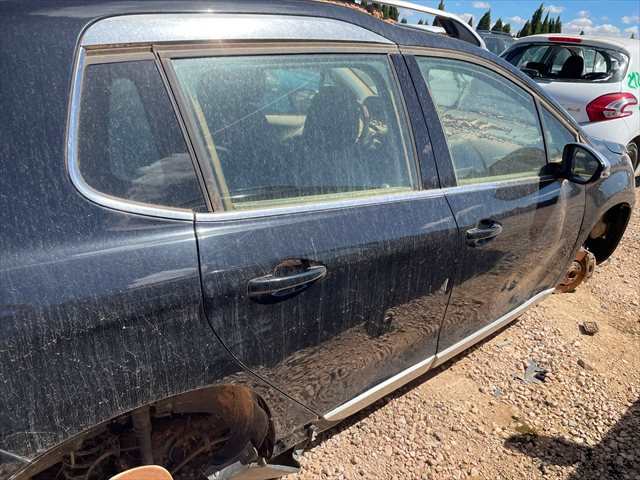 Foto 2ª: Puerta Trasera Derecha Peugeot 2008 1.2 G 110cv [HN01] (2015)
