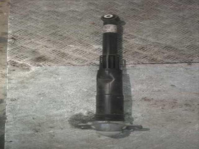 Foto 3ª: Amortiguador Trasero Izquierdo Seat Leon STYLE 116CV 85KW [DDY] (2017)