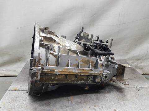 Foto 3ª: Caja Cambios Mercedes Sprinter 208 CDI 901.6-902.661-662) 130CV 97KW (1999)