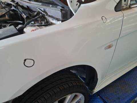 Foto 3ª: Aleta Delantera Izquierda Mitsubishi Lancer INVITE 140CV 103KW (2010)