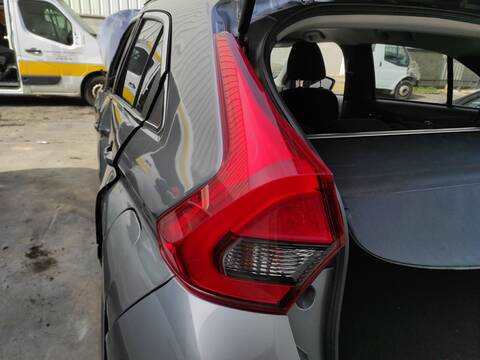 Piloto Trasero Izquierdo Mitsubishi Eclipse 4B40
