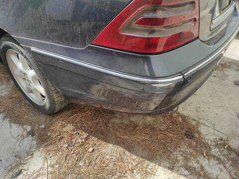 Foto 3ª: Paragolpes Trasero Mercedes Clase C 160 612962 BERLINA (2003)