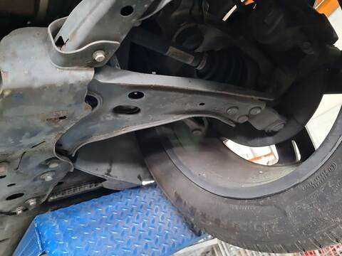 Brazo Suspension Delantero Izquierdo Volvo XC 40 T3 163CV 120KW