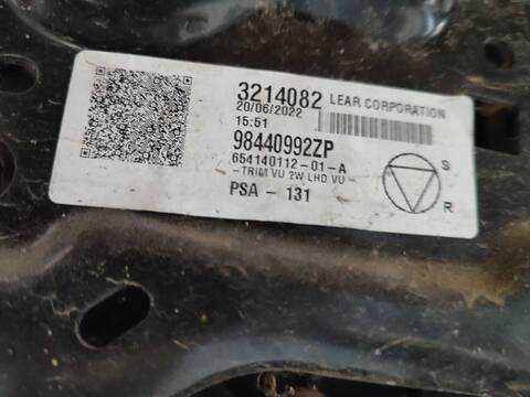 Foto 3ª: Asiento Delantero Izquierdo Peugeot Partner VERSION INDEFINIDA (2018)