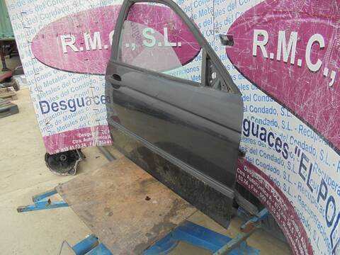 Foto 4ª: Puerta Delantera Derecha Bmw Serie 3 315 320D 136CV 100KW [20-4D-1 D] (2001)