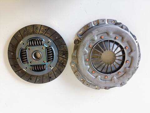 kit Embrague Mitsubishi Galloper 2.5 TD 5-PTAS.) 99CV