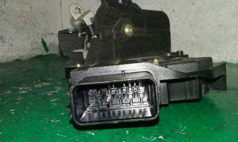 Foto 2ª: Cerradura Puerta Delantera Derecha Ford Focus 1.8 TDCI TD CAT BERLINA 115CV 85KW [KKDA] (2006)