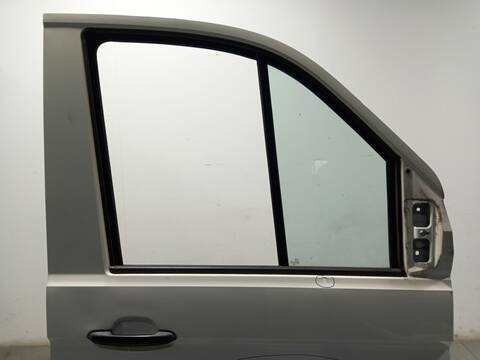 Foto 3ª: Puerta Delantera Derecha Volkswagen Crafter 2.0 TDI 4MOTION 140CV 103KW [DAUA] (2019)