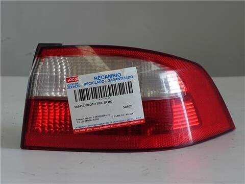 Piloto Trasero Derecho Renault Laguna 1.6 16V BG0A BG0L) 107CV 79KW