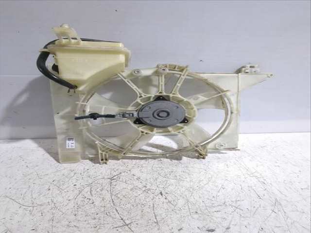 Foto 1ª: Electroventilador Toyota Yaris 1.33 VVT-I NSP90_) 100CV [1NR-FE] (2005)