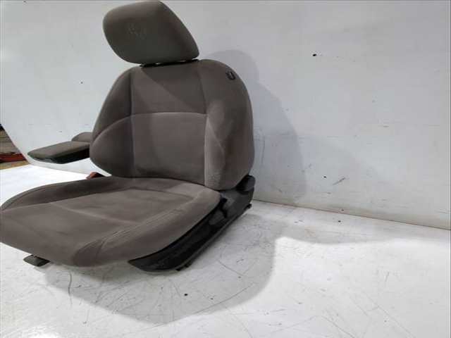 Foto 3ª: Asiento Delantero Izquierdo Alfa Romeo Giulietta 1.6 JTDM 940FXD1A) 105CV 77KW [940 A3.000] (2015)