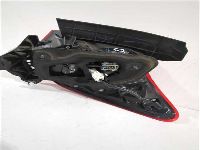 Foto 3ª: Piloto Trasero Izquierdo Toyota Yaris ACTIVE 112CV [2NRFKE] (2017)