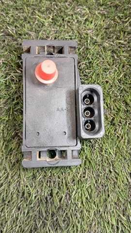 Foto 3ª: Caja Reles Fusibles Jeep Grand Cherokee 4.0 G ZJ LAREDO 5P. Automatico [MX-V6] (1993)