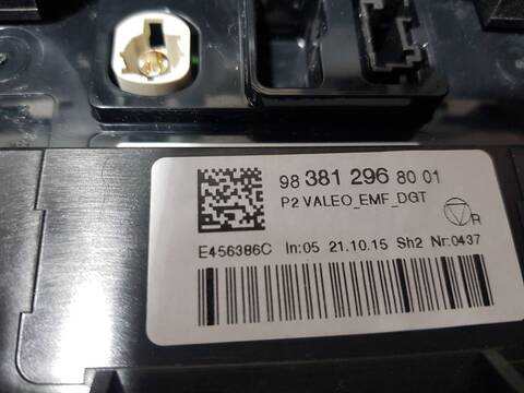 Foto 3ª: Sistema GPS Peugeot 208 136CV 100KW (2019)