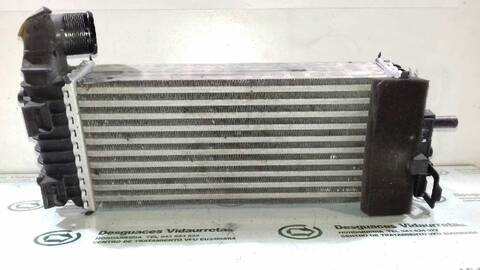 Foto 3ª: Intercooler Ford Transit KOMBI TREND LARGO 120CV 88KW [XWGA] (2017)