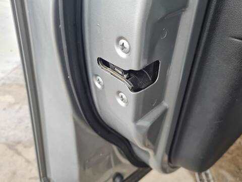 Foto 1ª: Cerradura Puerta Delantera Izquierda Nissan Qashqai ACENTA 131CV 96KW [R9M] (2012)
