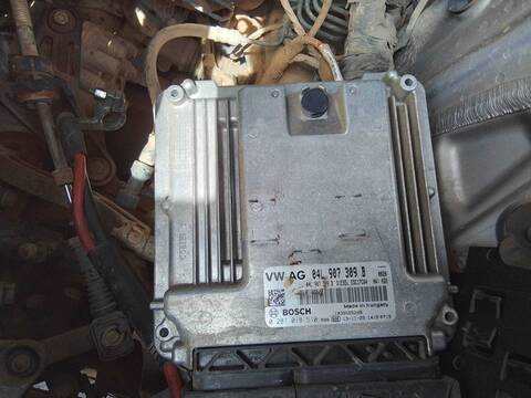 Centralita Motor ECU Seat Leon I-TECH 105CV 77KW