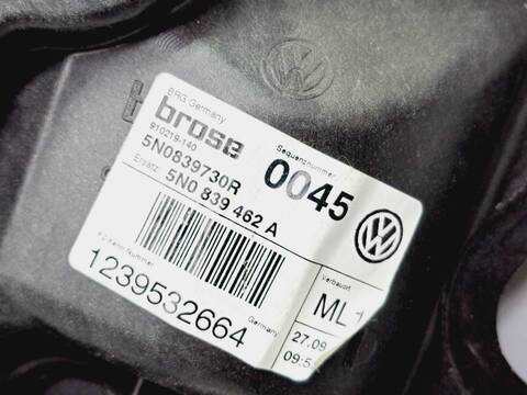Foto 2ª: Elevalunas Manual Trasero Derecho Volkswagen Tiguan ADVANCE BLUEMOTION 110CV 81KW [CFF] (2012)