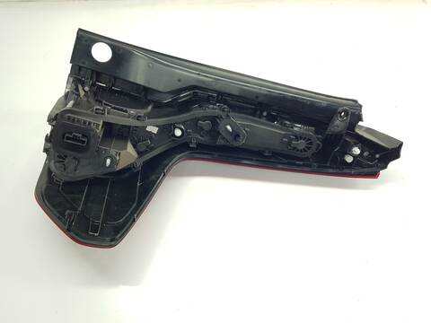 Foto 3ª: Piloto Trasero Izquierdo Dacia Jogger EXTREME