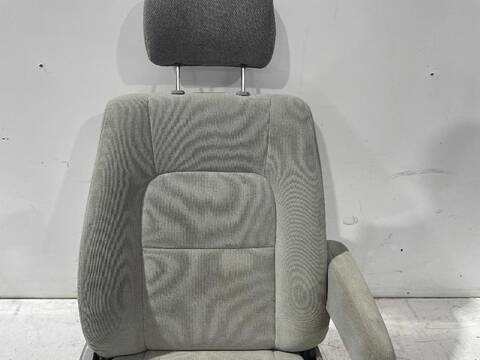 Foto 3ª: Asiento Delantero Derecho Kia Carnival 2.9 CRDI LX AUT. 144CV [J3] (2001)