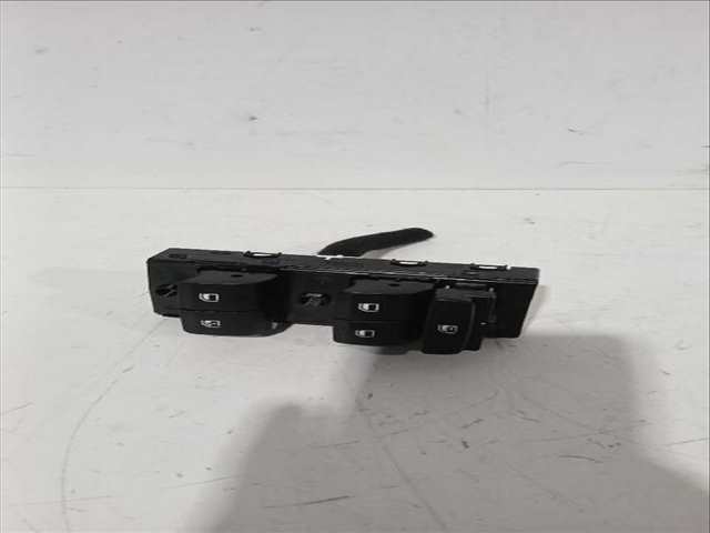 Foto 2ª: Botonera Elevalunas Hyundai i20 1.0 T-GDI 101CV [G3LE] (2020)