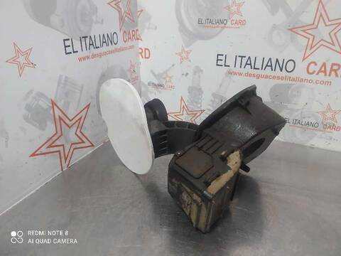 Foto 3ª: Tapa Exterior Combustible Renault Megane BERLINA III BERLINA 5 P (2008)