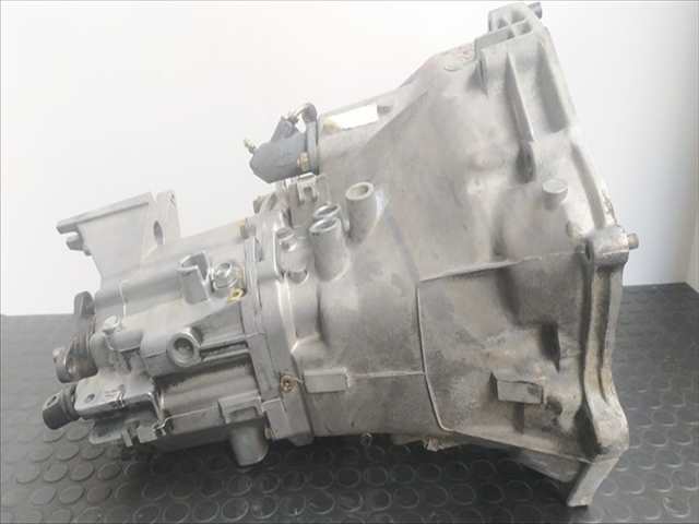 Foto 3ª: Caja Cambios Bmw Serie 1 116 3.1 GASOLINA 77KW (2000)