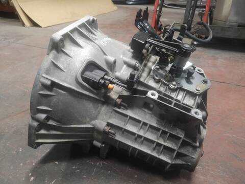 Foto 3ª: Caja Cambios Ford Focus KKDA BERLINA (2006)