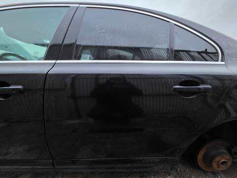 Puerta Trasera Izquierda Volvo S80 D5 MOMENTUM BERLINA
