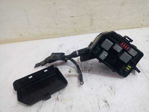 Caja Reles Fusibles Toyota Yaris ACTIVE 112CV 82KW