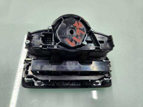 Foto 4ª: Mando Luces Mercedes Clase G 230 GLC 250 D 4MATIC 253.909) 204CV 150KW [651921] (2024)