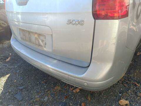 Foto 3ª: Paragolpes Trasero Peugeot 5008 ACCESS 114CV 84KW (2015)