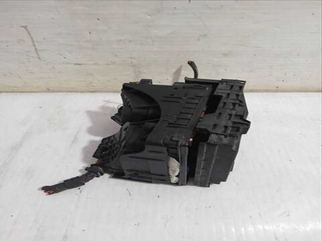Foto 2ª: Caja Reles Fusibles Seat Leon 1.9 TDI 105CV 77KW [BKC,BLS,BXE] (2009)